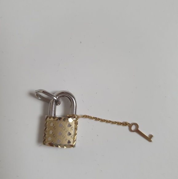 14K Lock Charm